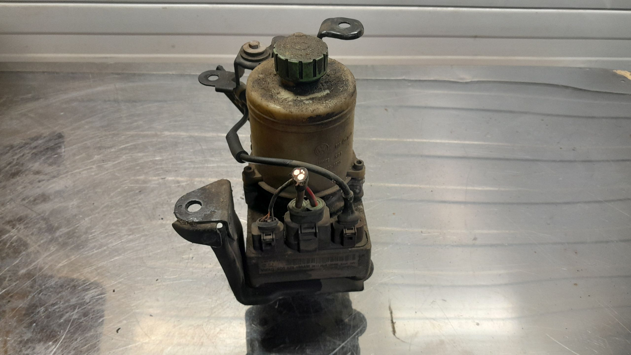 Skoda Fabia I pompa wspomagania Koyo 6q0423155am