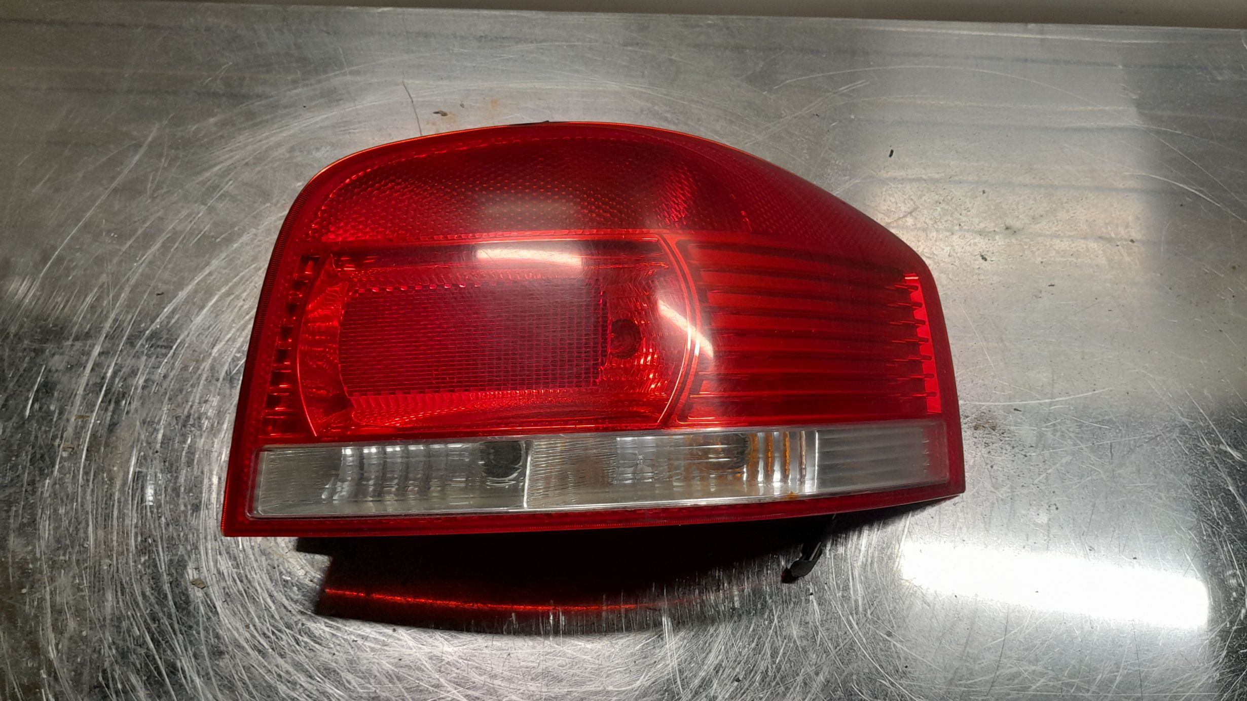 Audi A3 8P prawa lampa tył EU