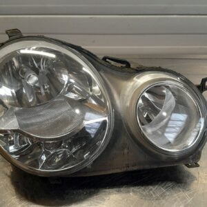 Volkswagen Polo IV 9N Lampa prawy przód 0301190202