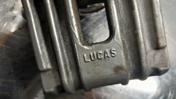Audi A4 B5 zacisk hamulcowy lewy tył LUCAS - obrazek 2